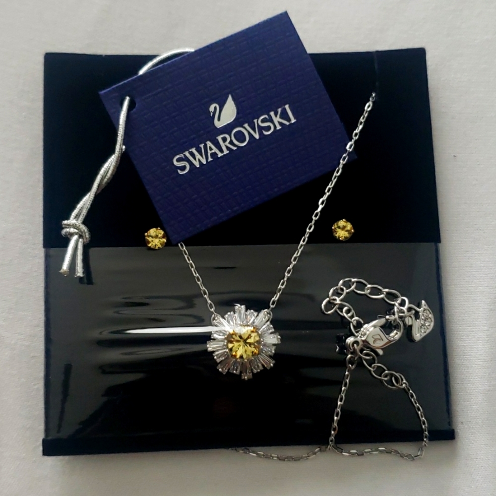 Swarovski Sunshine set Mixed cuts, Sun, Yellow, Mixed metal finish #5616267 - Picture 6 of 8